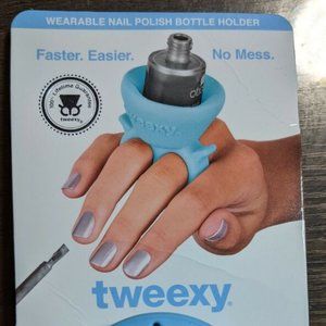 Tweexy - Wearable Nail Polish Bottle Holder - Island Blue * NEW *